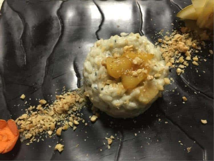 Risotto, gorgonzola e pere caramellate